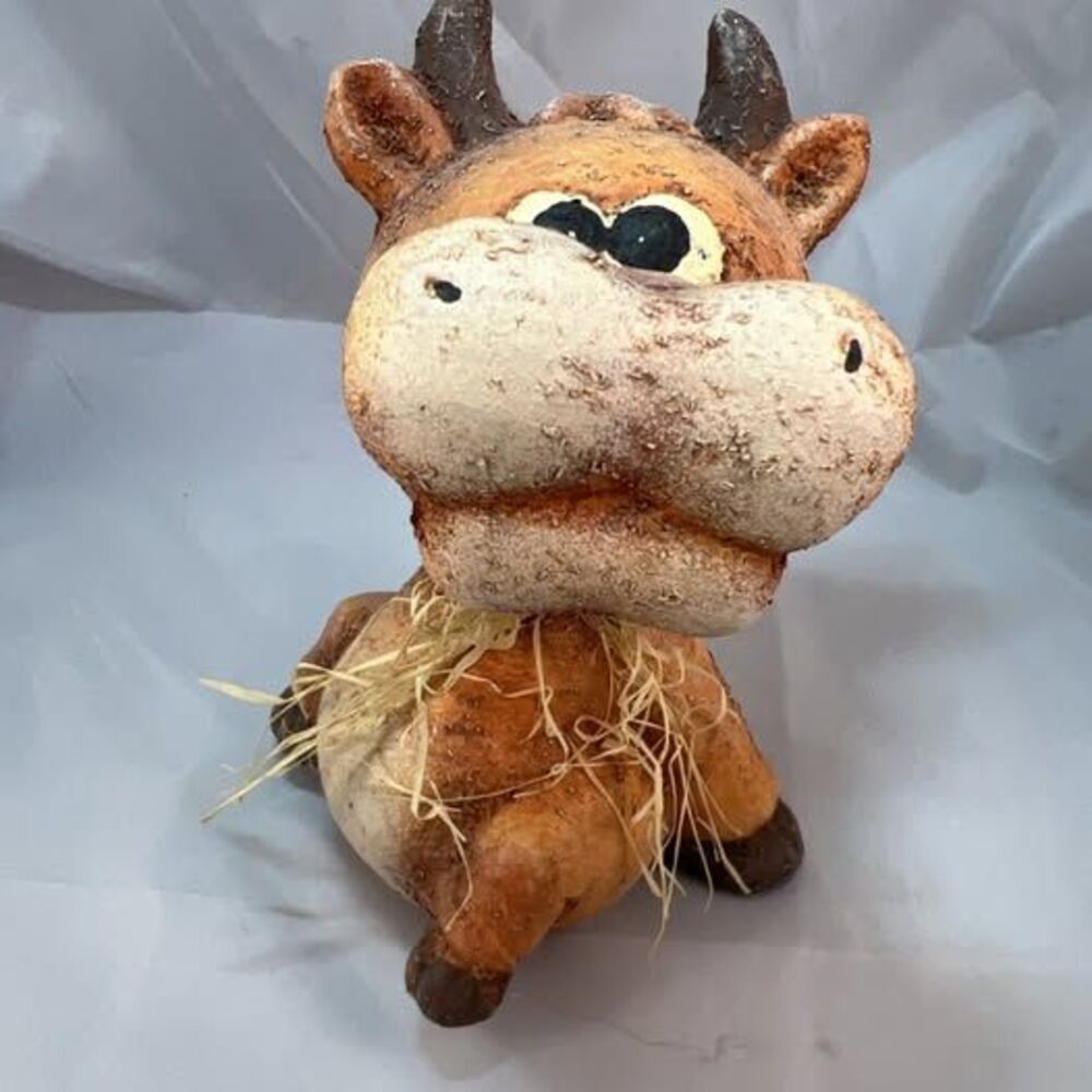 Ceramic Highland Cow Figurine -- Ginger Farmhouse Decor, 6 In. Tall, Straw Tuft